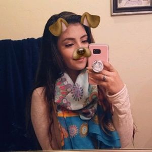 Meet your Posher, Ely